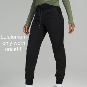 Lululemon Dance Studio Mid-Rise Joggers